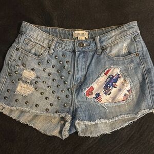 Forever 21 Blue Denim Studded Women's Shorts❤️